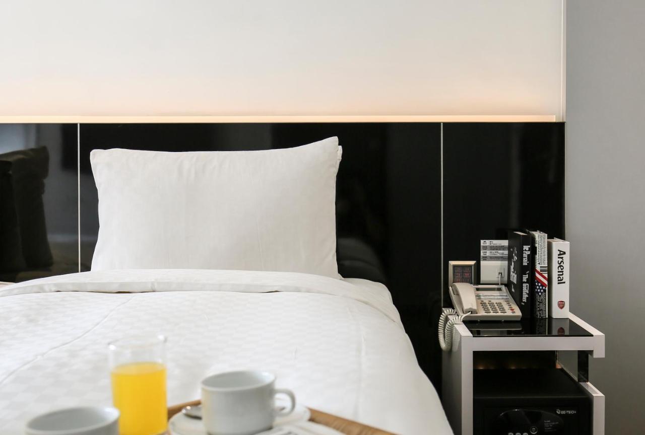 Cityinn Hotel Plus - Taichung Station Branch Luaran gambar